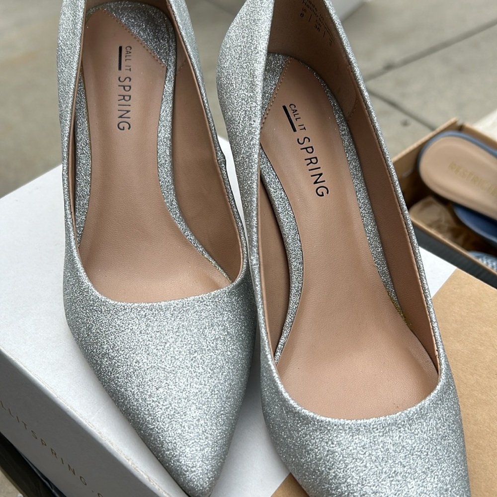 Call it spring woman’s shoes - Picture 9 of 10